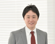 サントリー酒類株式会社 企画課
篠 雄太郎
