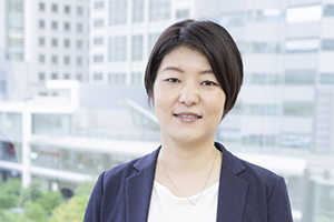 株式会社快活フロンティア 経営企画部 部長 大岡 倫子